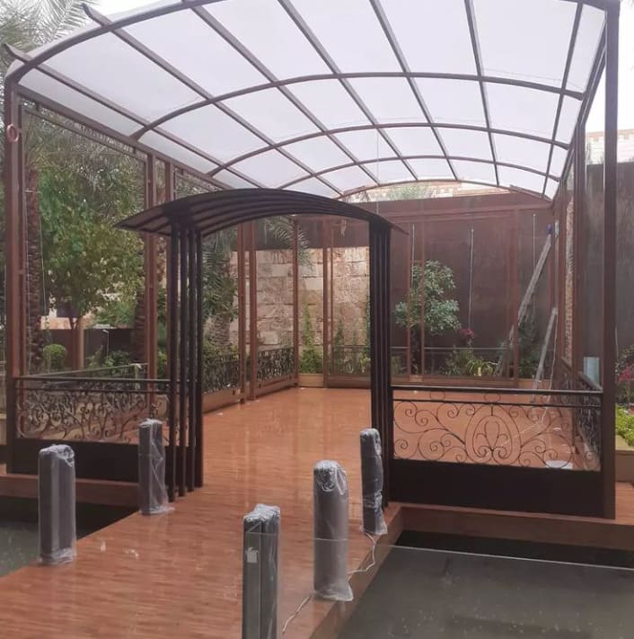 مظلات لكسان